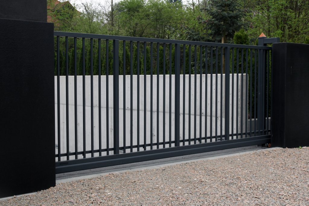 Fencing Contractor