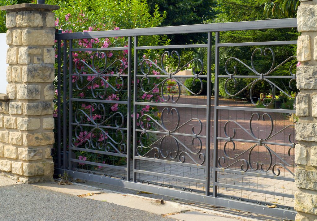 sliding gate